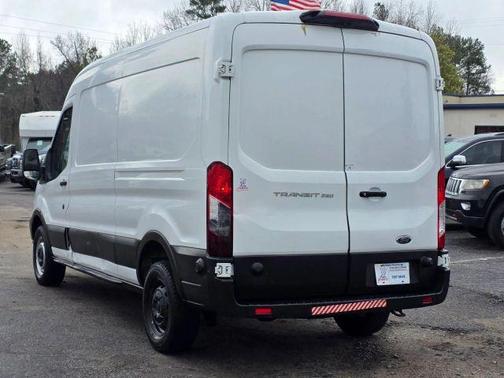 2019 Ford Transit-250 148 WB Medium Roof Cargo