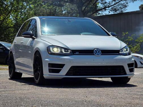 Oryx White Pearl Effect 2016 Volkswagen Golf R 4-Door
