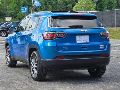 Blue 2019 Jeep Compass Latitude