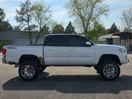 2016 Toyota Tacoma SR5