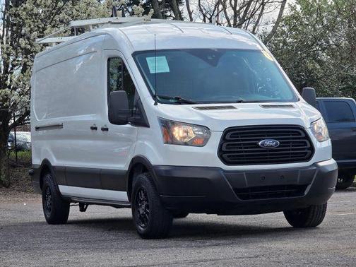 2019 Ford Transit-250 148 WB Medium Roof Cargo