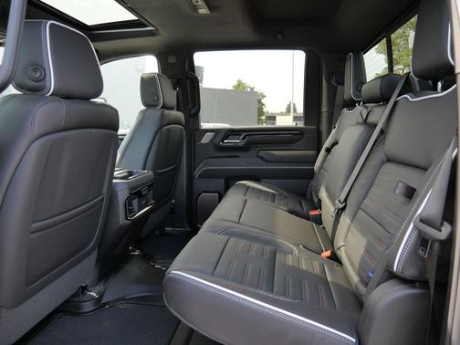 2026 GMC Sierra 2500 AT4