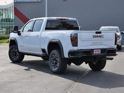 2026 GMC Sierra 2500 AT4