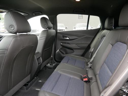 2025 Buick Envista Preferred FWD