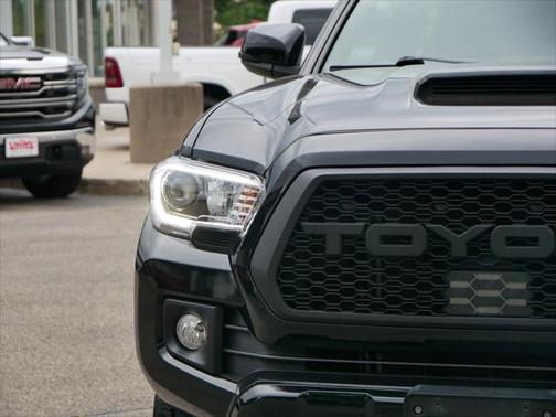 2019 Toyota Tacoma SR