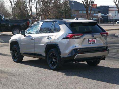 2022 Toyota RAV4 Hybrid SE