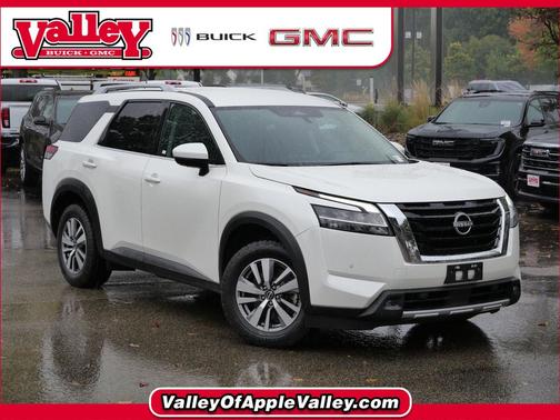 2023 Nissan Pathfinder SL 4WD