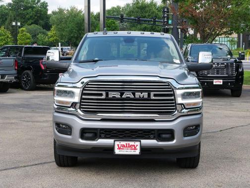 2023 RAM 2500 Laramie Crew Cab 4x4 6'4' Box