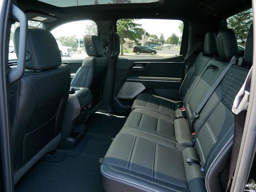 2025 GMC Sierra EV Max Range Denali