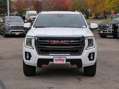 2023 GMC Yukon XL 4WD AT4