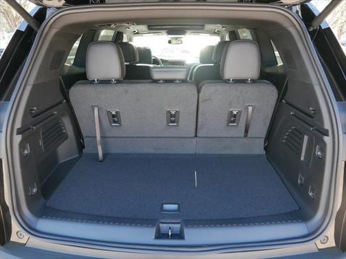 2025 GMC Acadia AWD AT4
