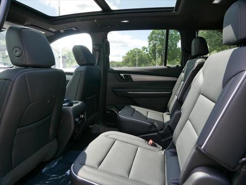 2025 Buick Enclave Preferred FWD