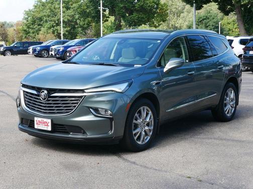 2023 Buick Enclave Essence AWD