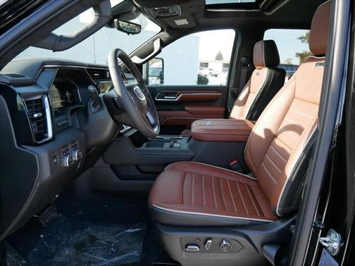 2025 GMC Sierra 3500 Denali