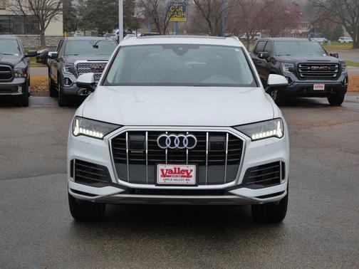 2023 Audi Q7 55 Premium Plus
