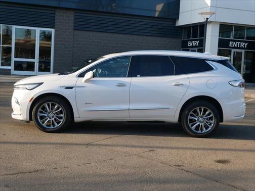 2023 Buick Enclave Avenir AWD