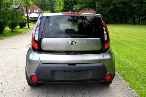 2016 Kia Soul Base
