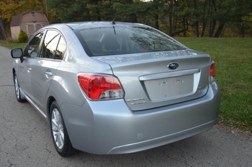 2014 Subaru Impreza 2.0i Premium