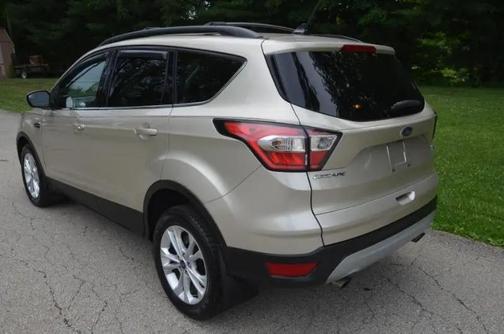White Gold Metallic 2018 Ford Escape SEL