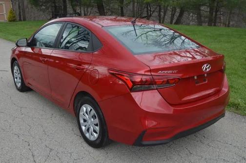 Pomegranate Red 2022 Hyundai Accent SE