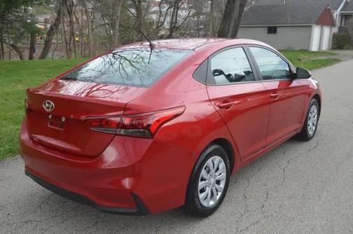 Pomegranate Red 2022 Hyundai Accent SE