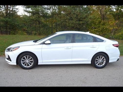 2018 Hyundai SONATA SE