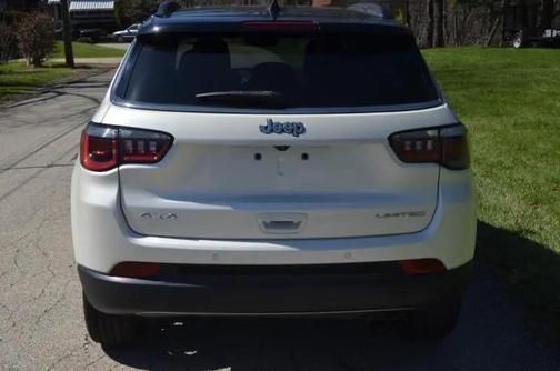 Pearl White Tri-Coat 2018 Jeep Compass Limited