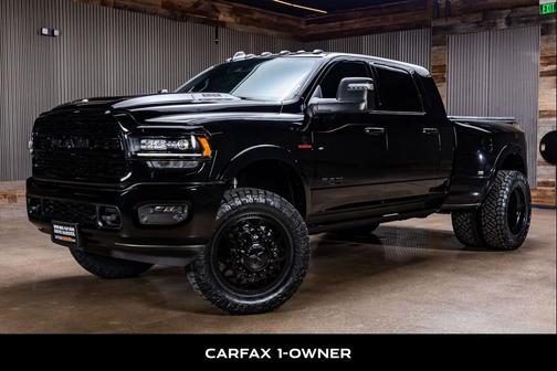 2024 RAM 3500 Limited Mega Cab 4x4 6'4' Box