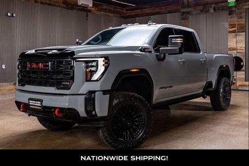 Thunderstorm Gray 2024 GMC Sierra 2500 AT4