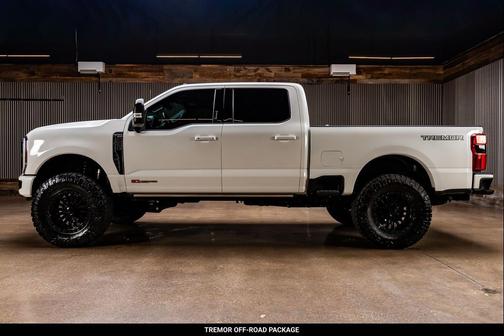 Star White Metallic Tri-Coat 2026 Ford F-250 Platinum