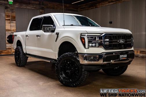 Star White Metallic Tri-Coat 2026 Ford F-150 Lariat