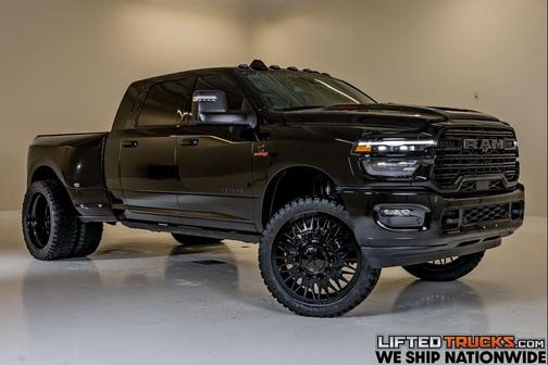 Diamond Black Crystal Pearlcoat 2025 RAM 3500 Laramie Mega Cab 4x4 6'4' Box