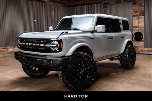Avalanche 2026 Ford Bronco Outer Banks
