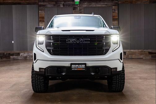 Summit White 2024 GMC Sierra 1500 Elevation