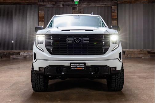 Summit White 2024 GMC Sierra 1500 Elevation