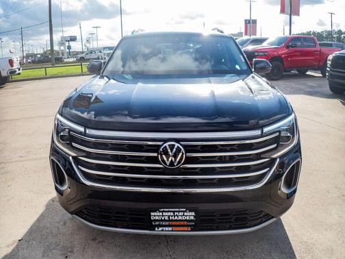 2024 Volkswagen Atlas 2.0T SE