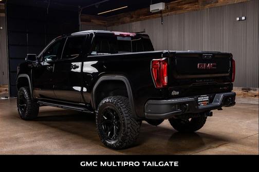 Onyx Black 2023 GMC Sierra 1500 AT4X