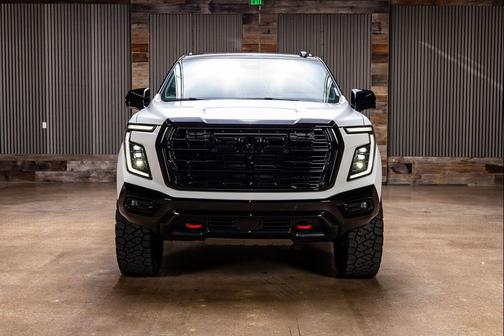 Summit White 2025 GMC Yukon 4WD AT4