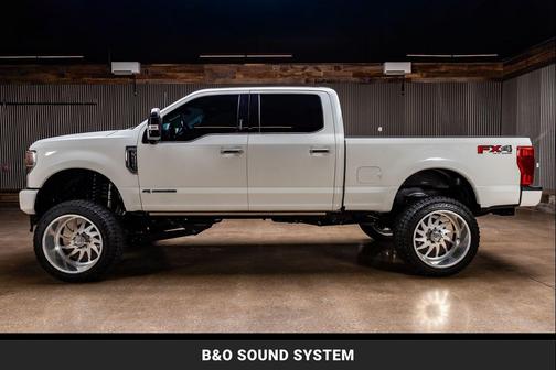 Star White Metallic Tri-Coat 2022 Ford F-250 Platinum