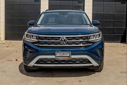 Tourmaline Blue Metallic 2022 Volkswagen Atlas 2.0T SE w/Technology