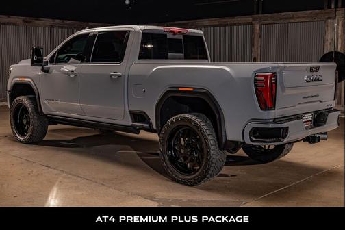 2024 GMC Sierra 2500 AT4