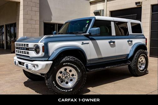 Azure Gray Metallic Tri-Coat 2025 Ford Bronco Heritage Edition