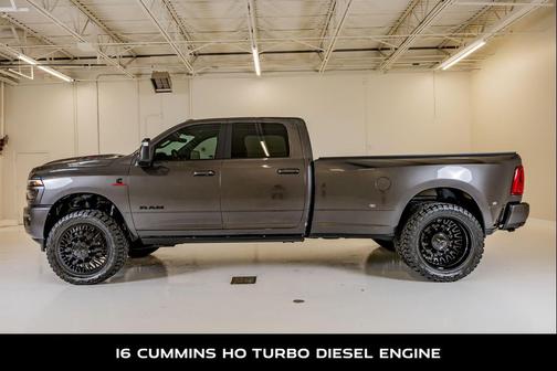 Granite Crystal Metallic Clearcoat 2026 RAM 3500 Laramie Crew Cab 4x4 8' Box