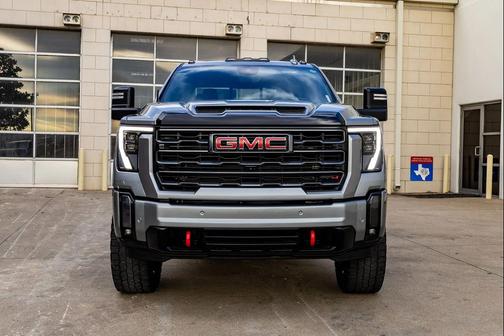 2024 GMC Sierra 2500 AT4