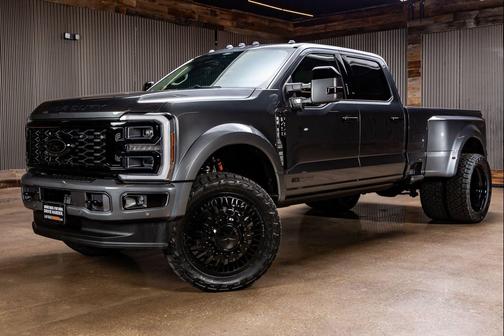 2026 Ford F-450 Platinum