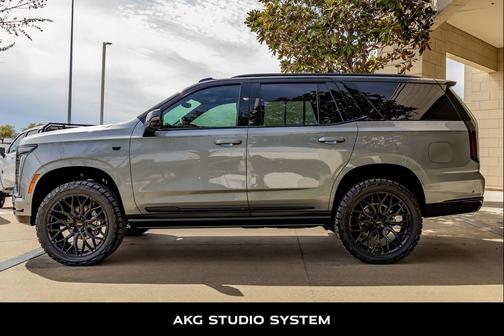 Argent Silver Metallic 2026 Cadillac Escalade Sport Platinum