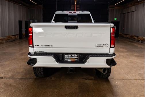 Summit White 2025 Chevrolet Silverado 2500 High Country