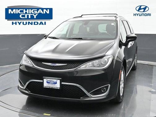 2020 Chrysler Pacifica Touring-L