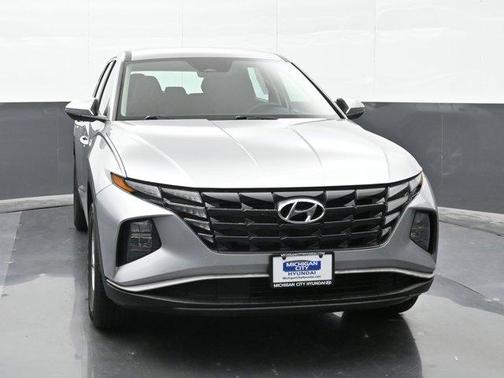 2022 Hyundai TUCSON SE
