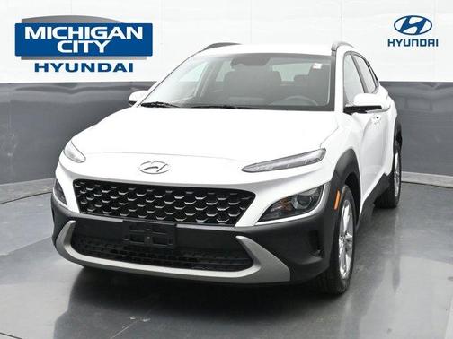 Lunar White 2022 Hyundai KONA SEL